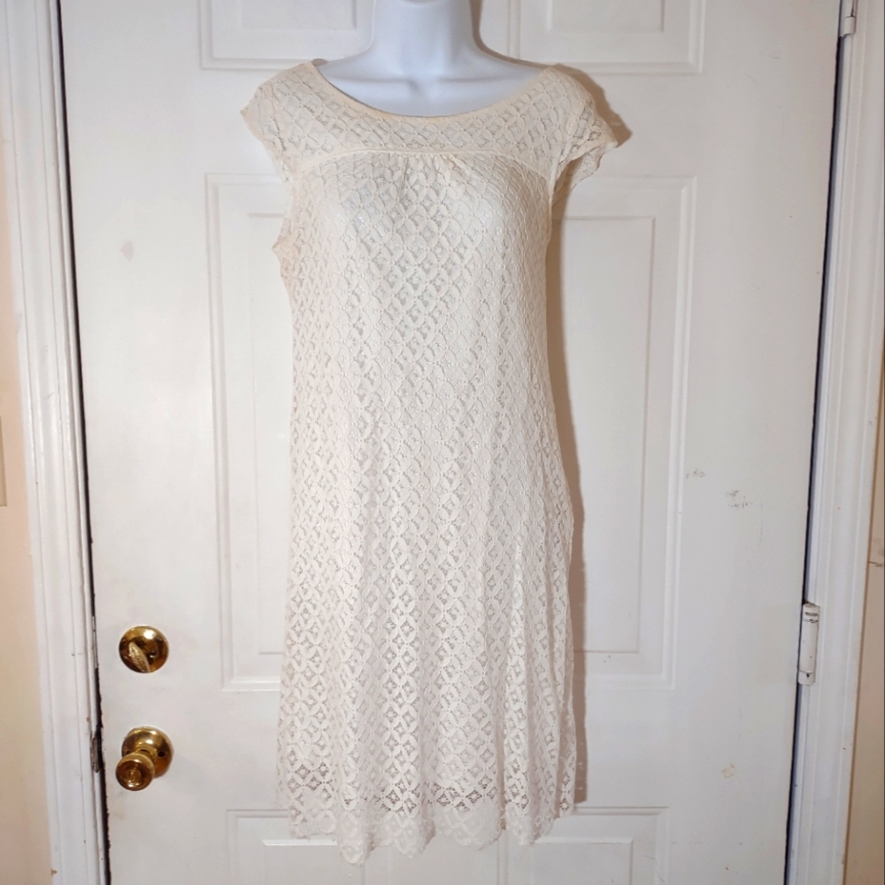 Criss Cross Cream Lace Dress. Size L